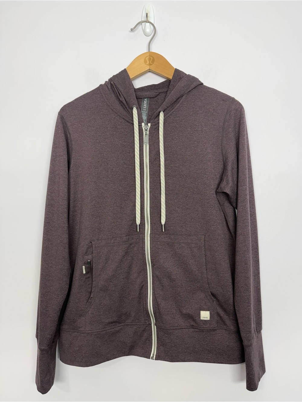 122: Vuori Halo Performance Hoodie Smoked Plum? Size Medium
